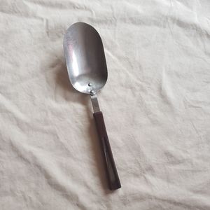 Vintage Kitchen Flower, Suger, or dry goods Scoop